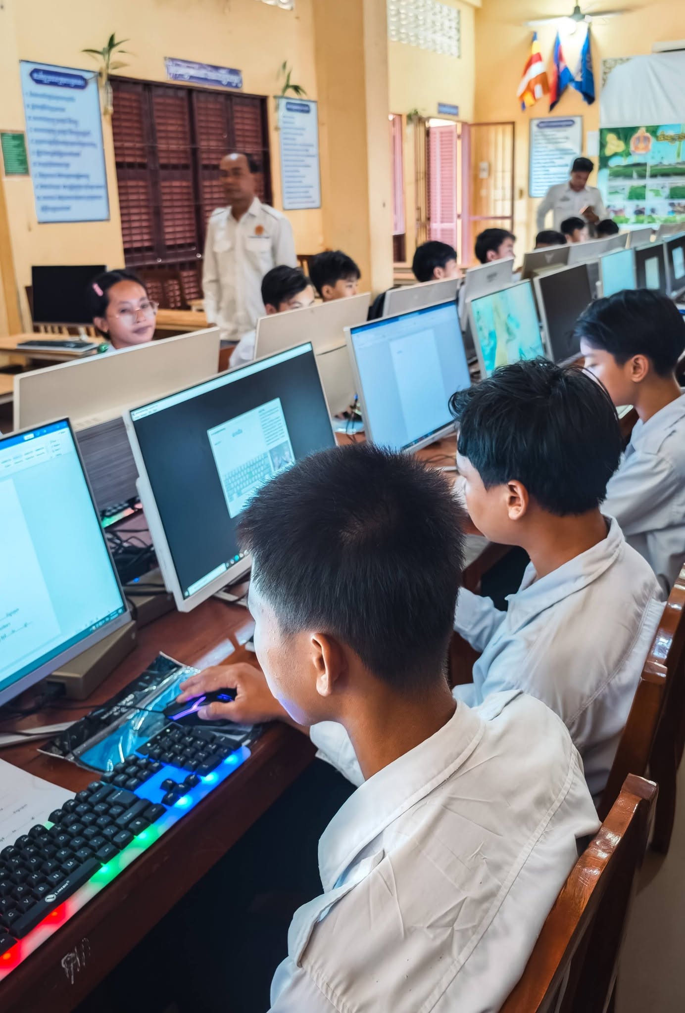 Students working at computers in the new IT lab